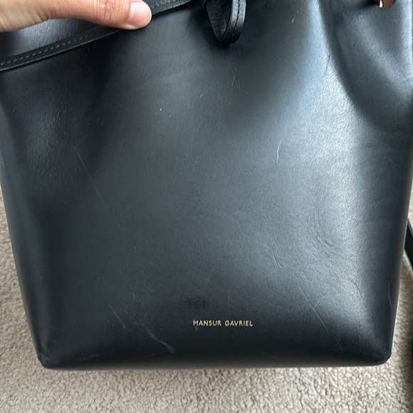 Mansur Gavriel black leather bucket bag, pink inside - Picture 13 of 13